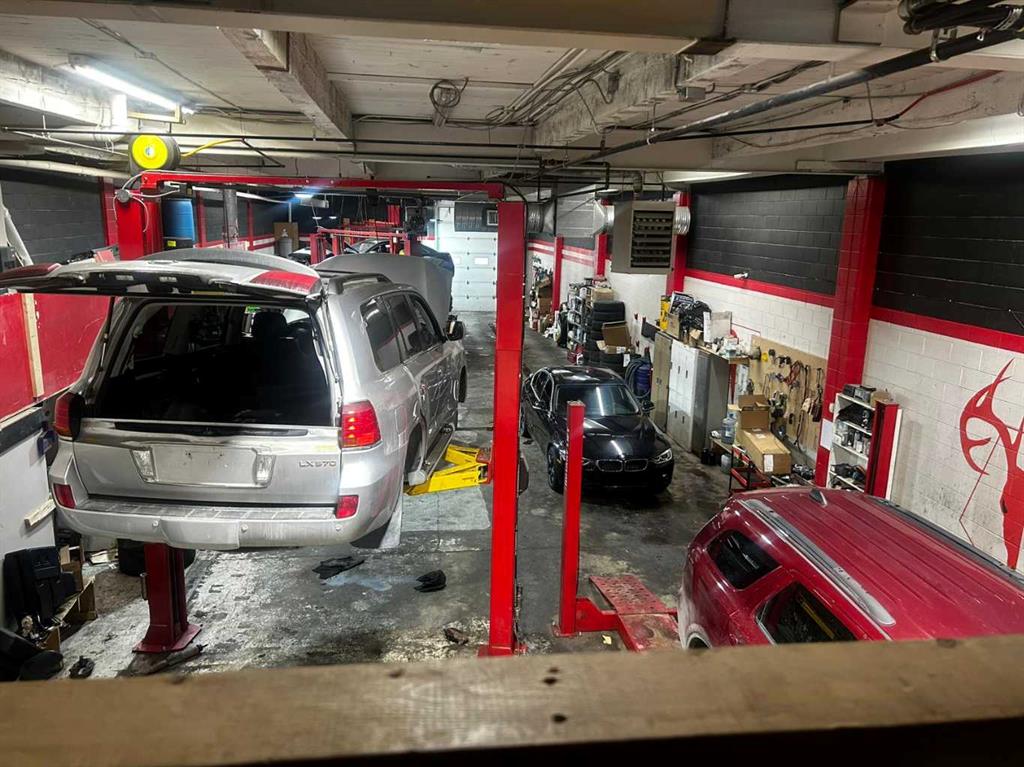 Picture for 933A 48 Avenue SE