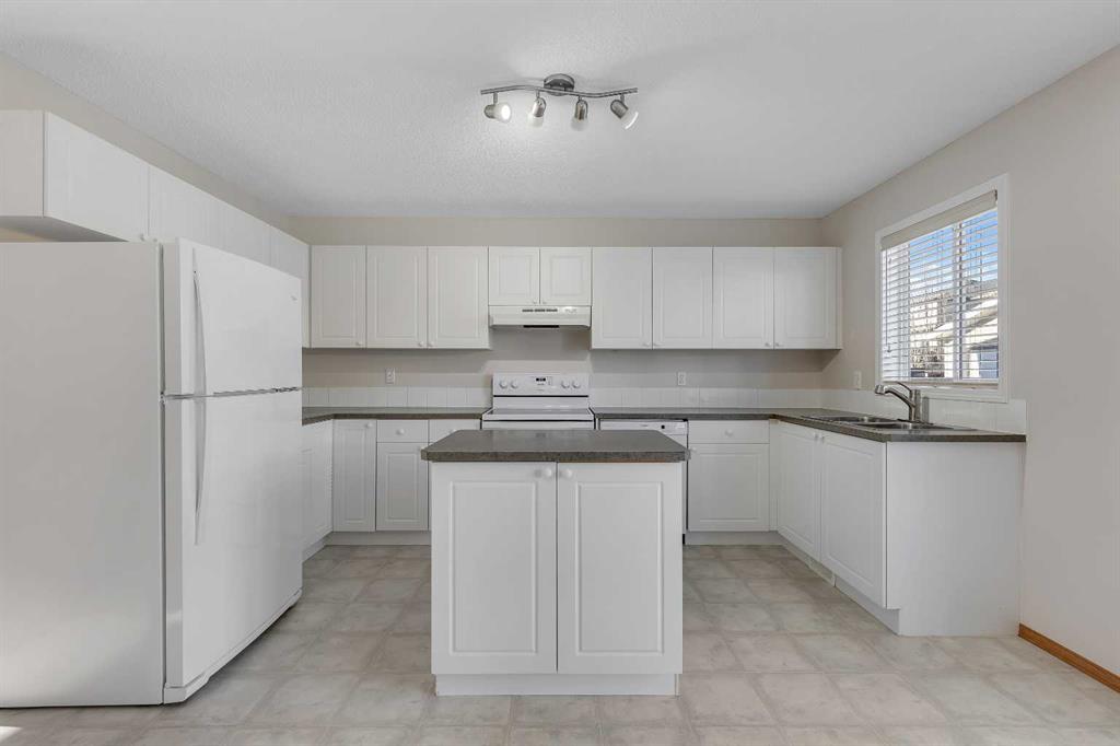 Picture for 183 Covepark Way NE