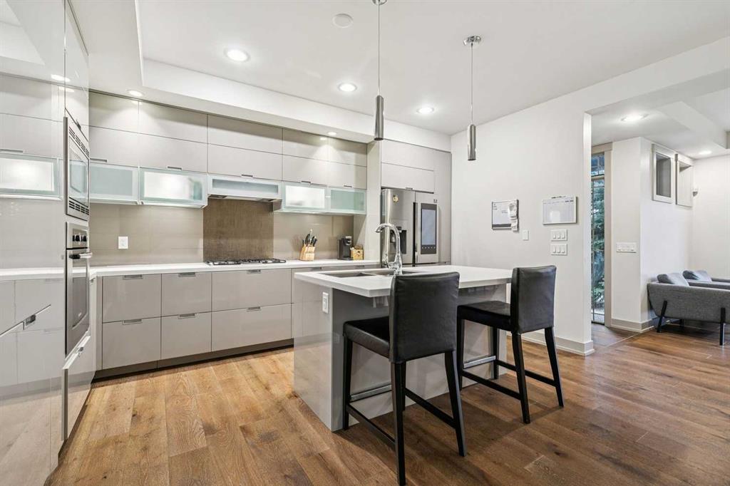 Picture for 3922 19 Street SW