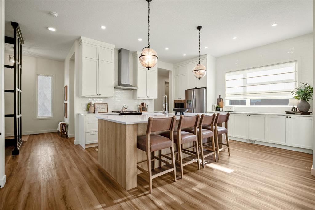 Picture for 35 Bluerock Avenue SW