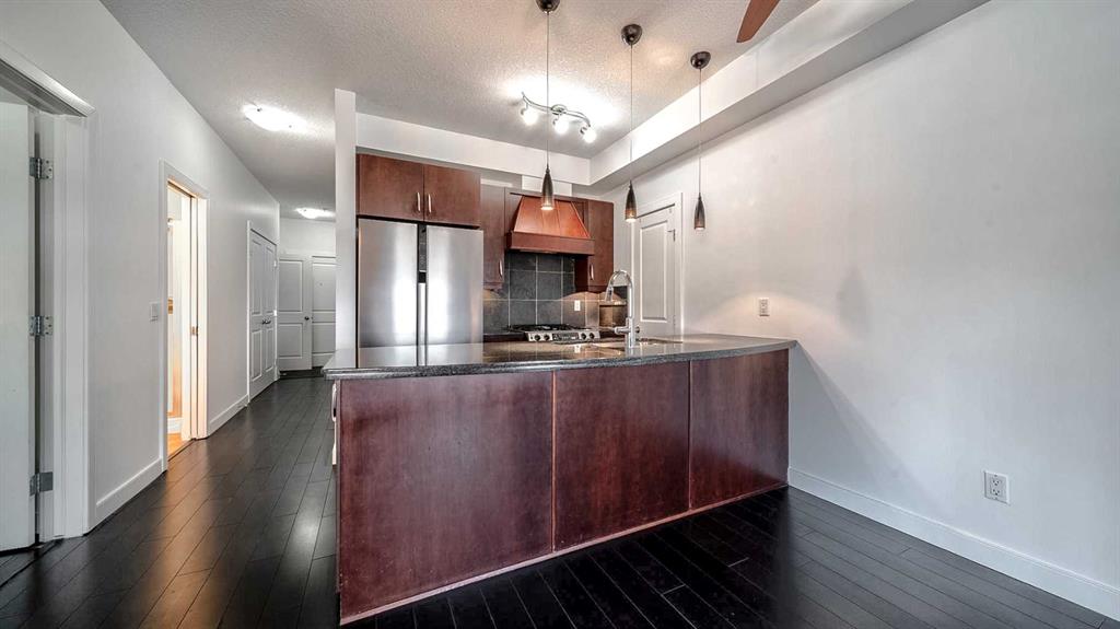 Picture for 304, 1818 14 Street SW