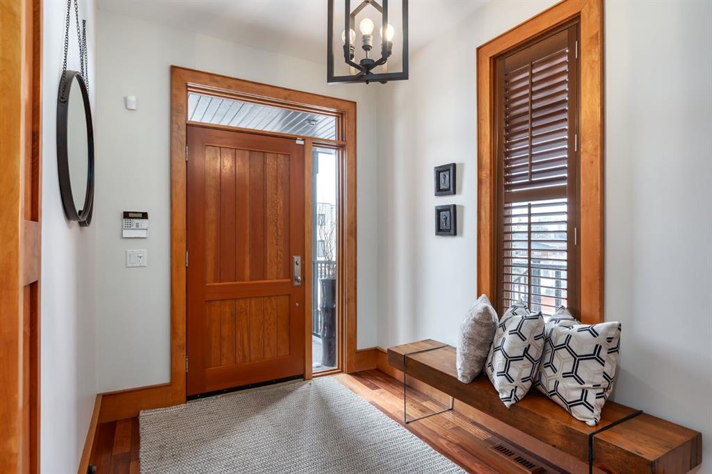 Picture for 2027 27 Avenue SW