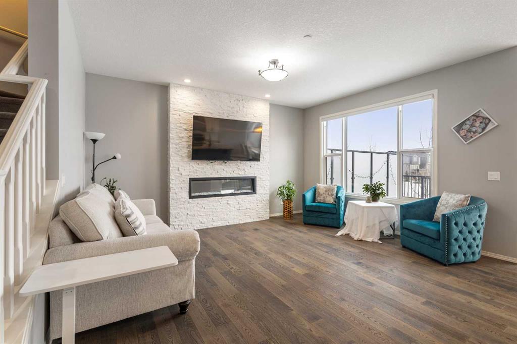 Picture for 1464 Livingston Way NE