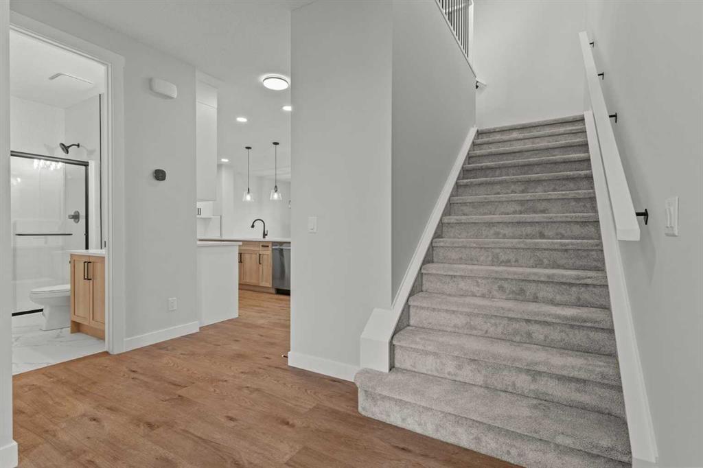 Picture for 294 Kinniburgh Loop 