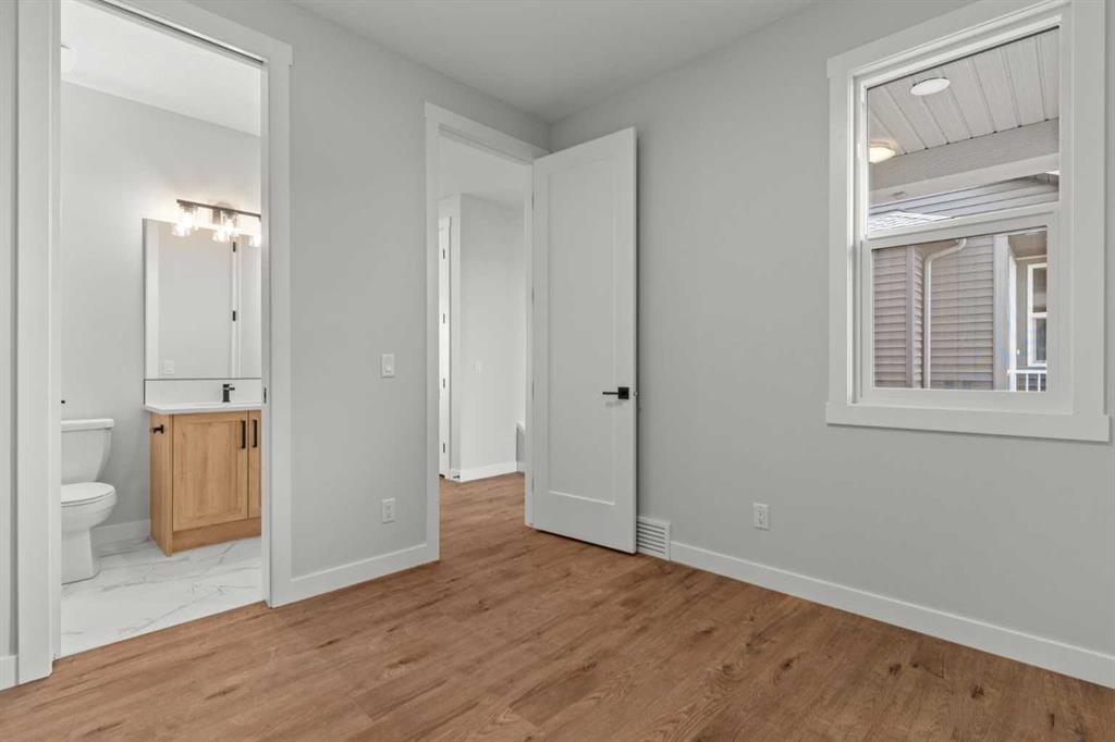 Picture for 294 Kinniburgh Loop 