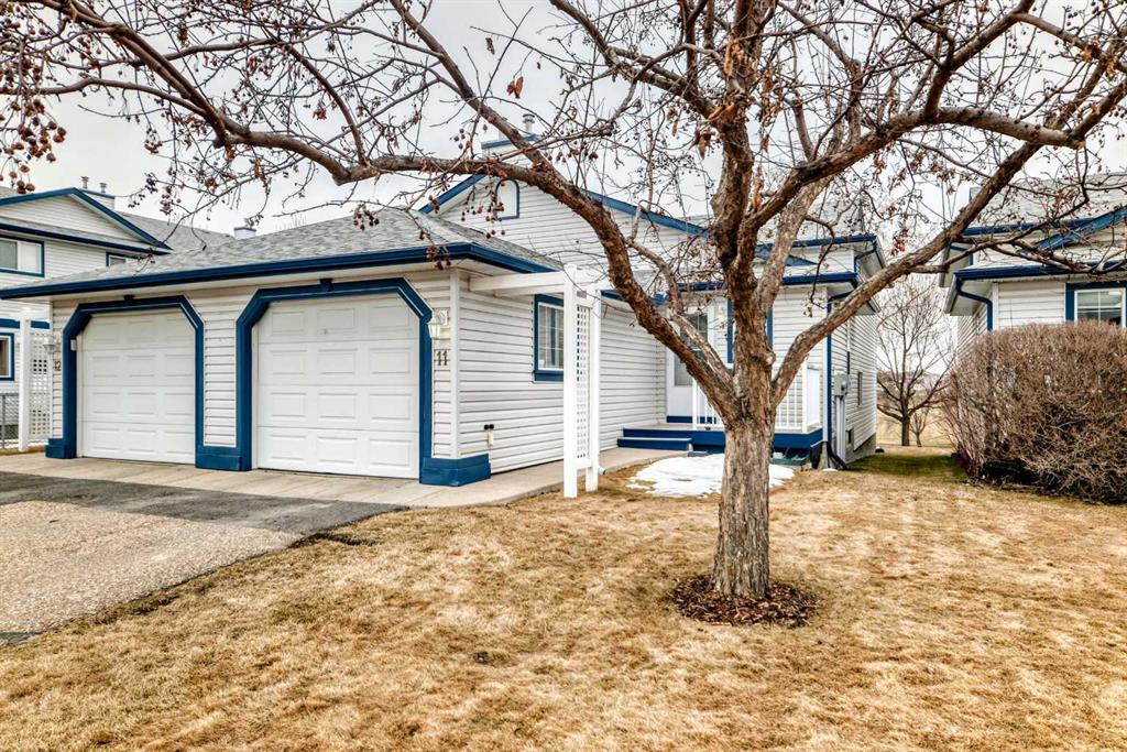 Picture for 11, 33 Stonegate Drive NW