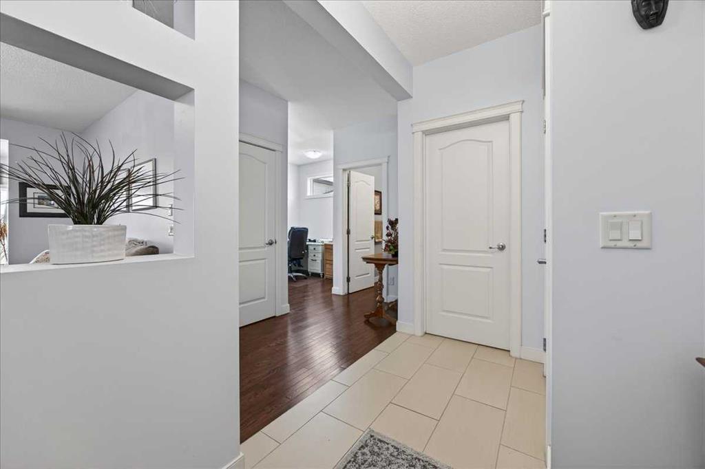 Picture for 28 Evansview Manor NW