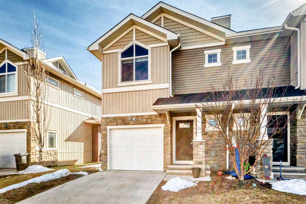 Picture for 636 Skyview Ranch Grove NE
