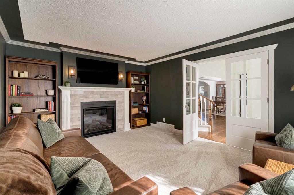 Picture for 34 Christie Estate Gardens SW