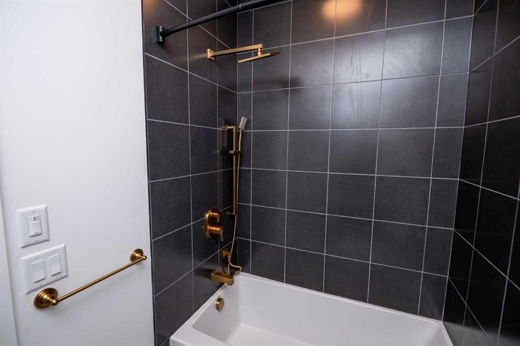 Picture for 607, 330 Dieppe Drive SW