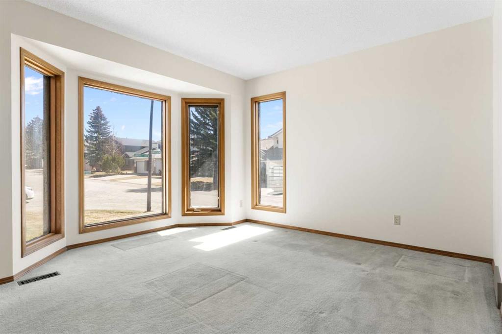 Picture for 190 Hawkville Close NW