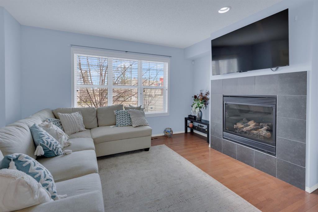 Picture for 273 Eversyde Boulevard SW
