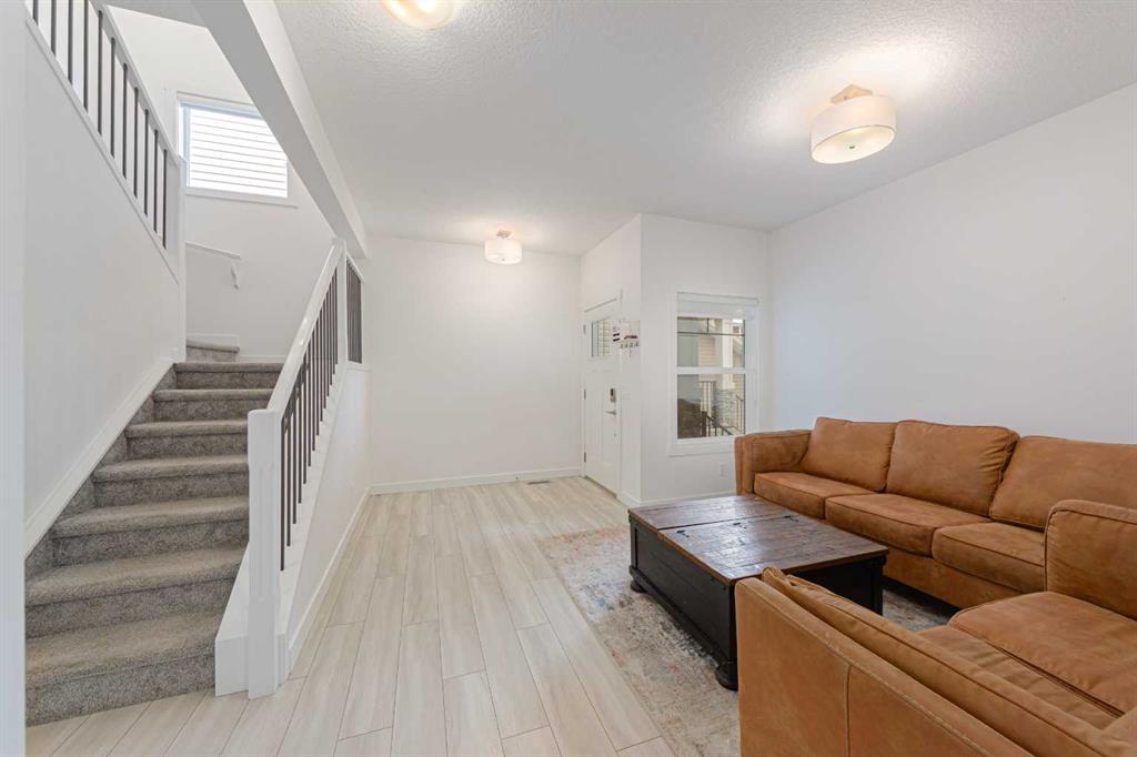 Picture for 70 Saddlestone Green NE