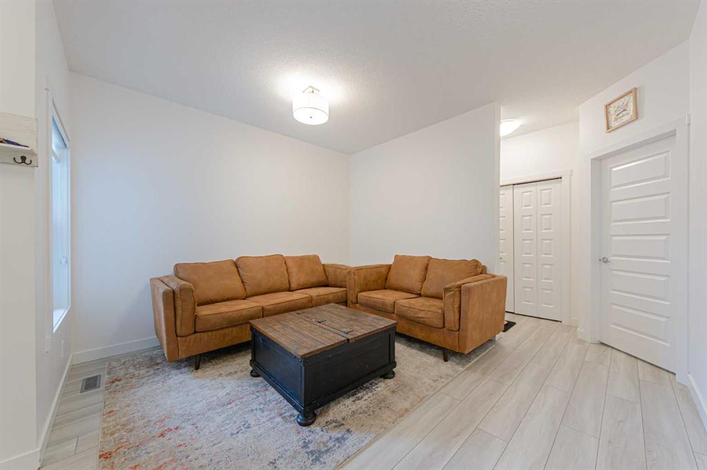 Picture for 70 Saddlestone Green NE