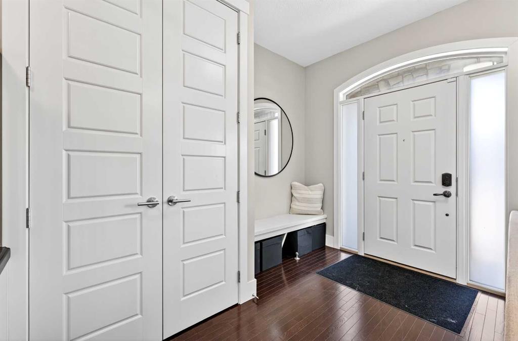 Picture for 548 Quarry Park Boulevard SE