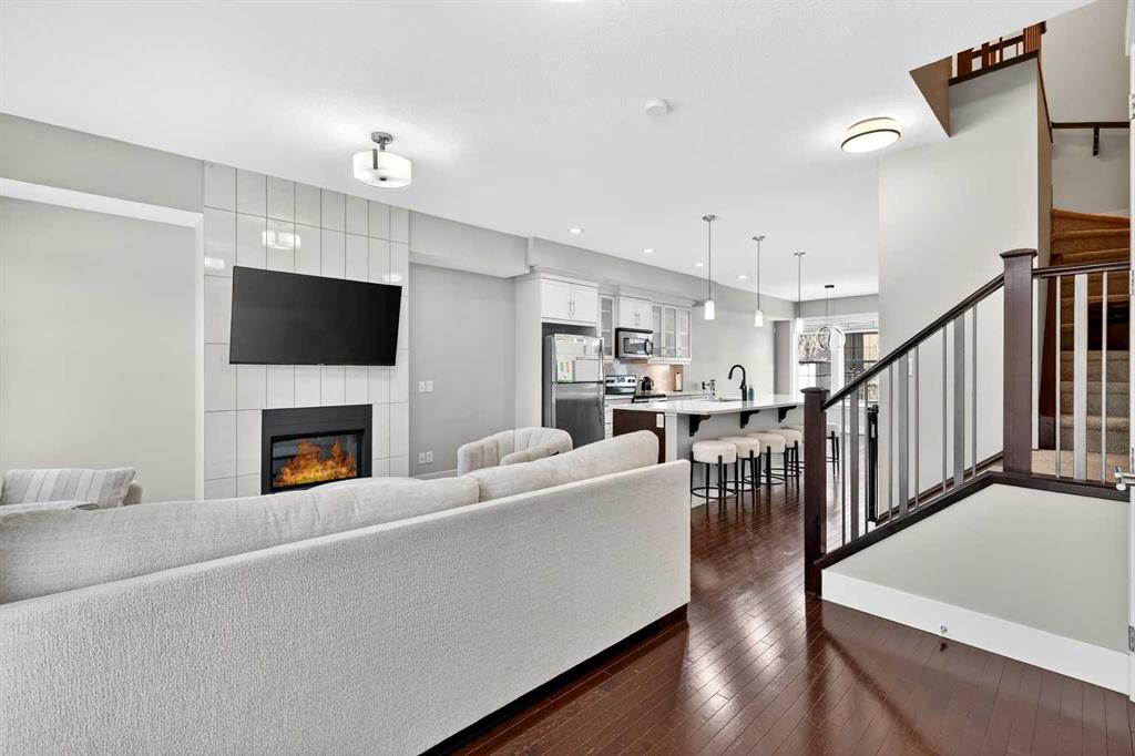 Picture for 548 Quarry Park Boulevard SE