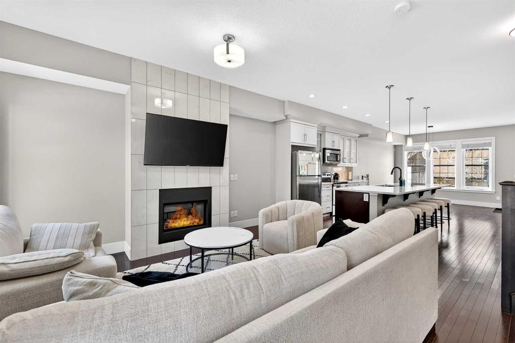 Picture for 548 Quarry Park Boulevard SE