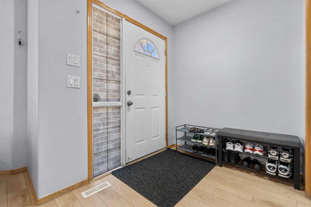 Picture for 230 Tarawood Close NE
