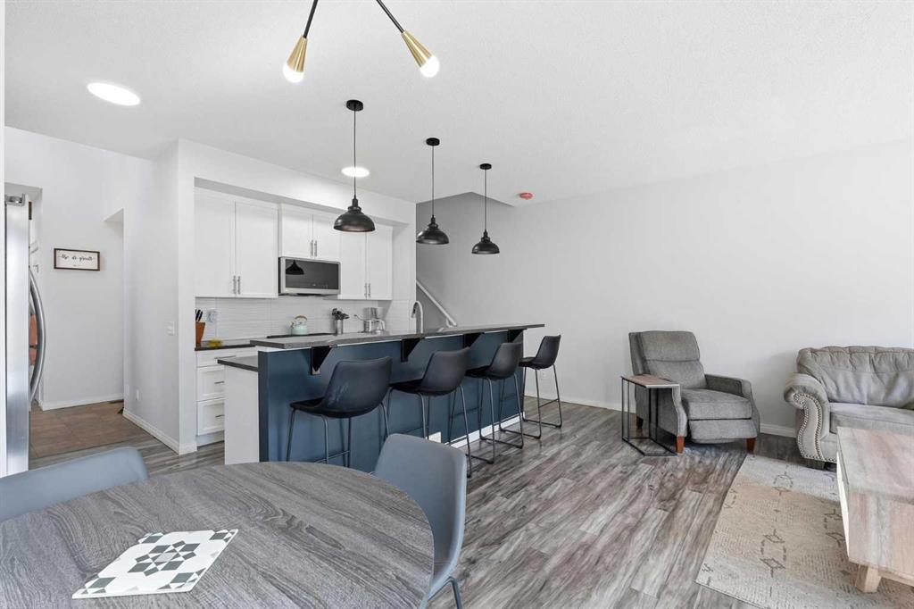 Picture for 17 Mahogany Terrace SE