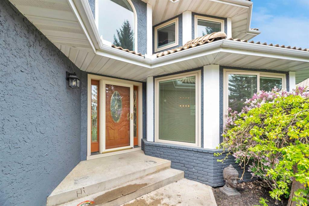 Picture for 52 Woodpath Terrace SW