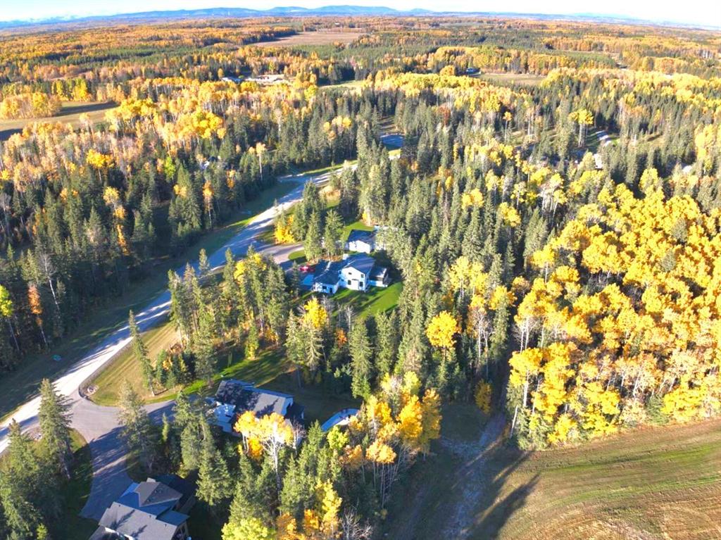Picture for 103 Meadow Ponds Drive  https://www.cirrealty.ca/reb/creb/92/A2264692_16.jpg