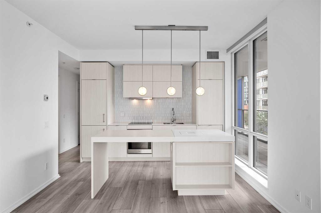 Picture for 210, 615 6 Avenue SE https://www.cirrealty.ca/reb/creb/92/A2266592_13.jpg