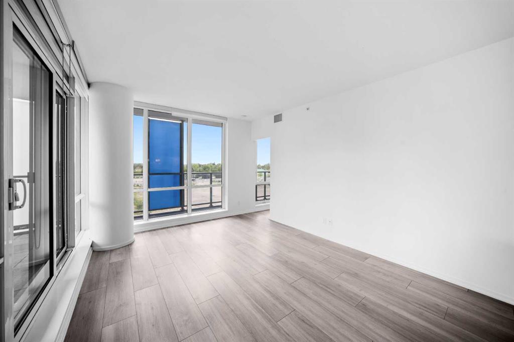 Picture for 210, 615 6 Avenue SE https://www.cirrealty.ca/reb/creb/92/A2266592_14.jpg
