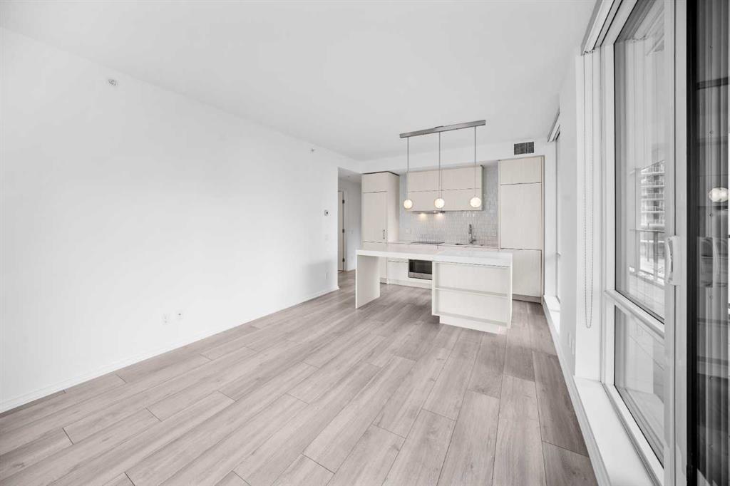 Picture for 210, 615 6 Avenue SE https://www.cirrealty.ca/reb/creb/92/A2266592_18.jpg