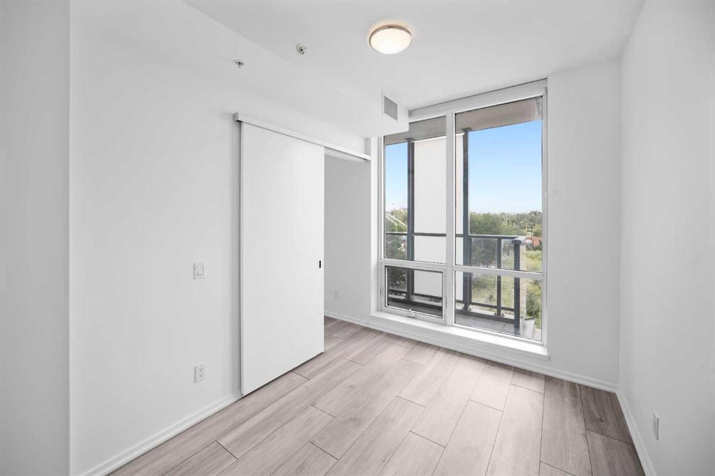 Picture for 210, 615 6 Avenue SE https://www.cirrealty.ca/reb/creb/92/A2266592_19.jpg