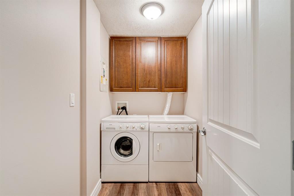 Picture for 205, 2010 35 Avenue SW