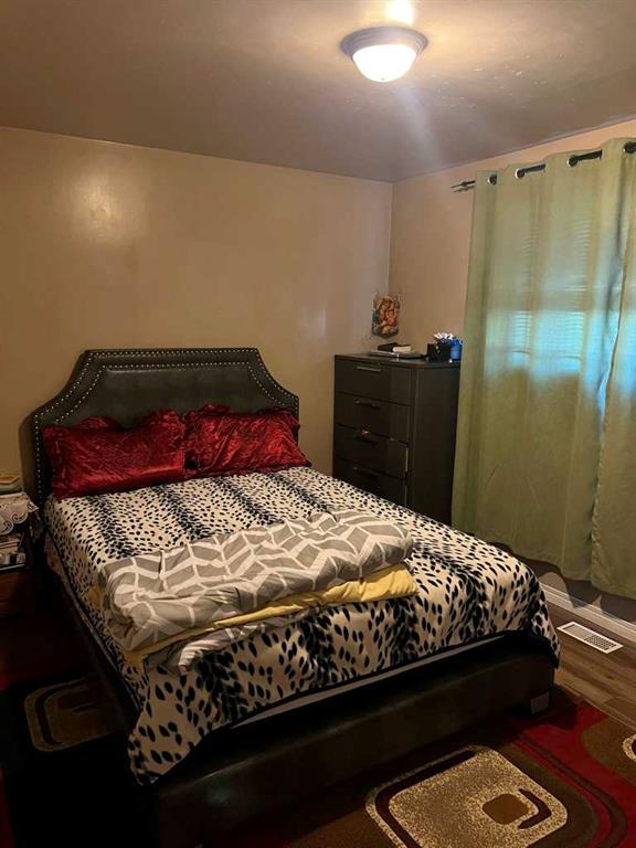 Picture for 3, 2315 17A Street SW