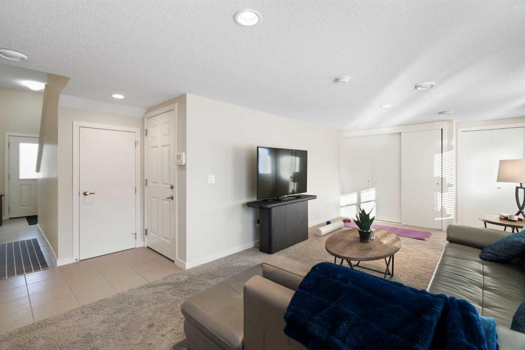 Picture for 78 Nolan Hill Heights NW