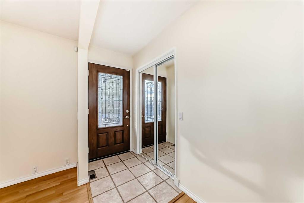 Picture for 540 Dalmeny Hill NW