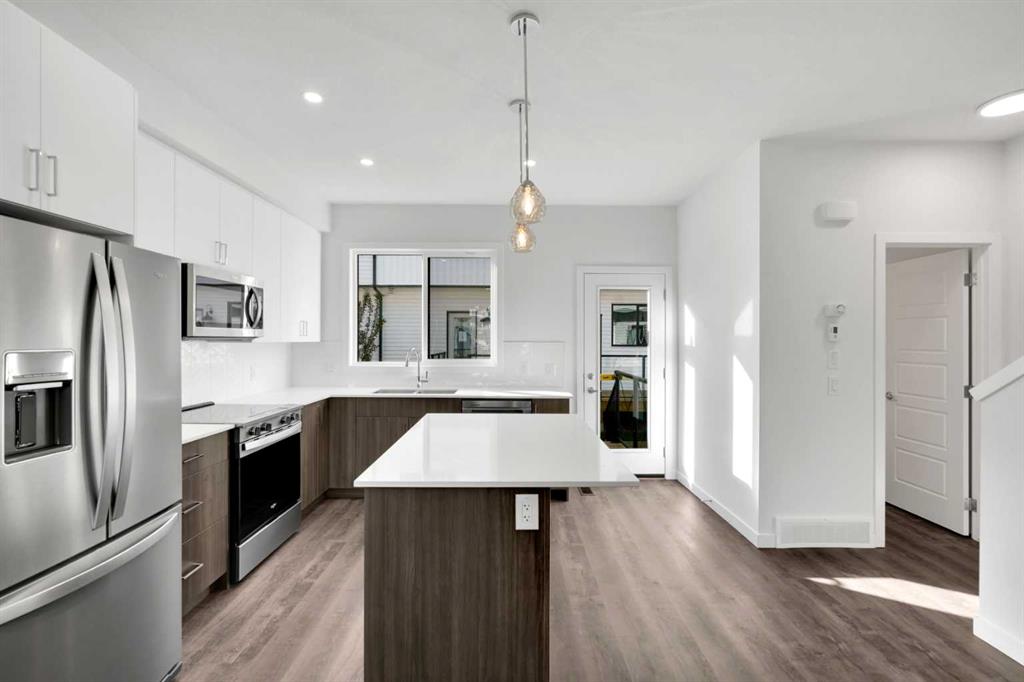 Picture for 305, 340 Ambleton Street NW