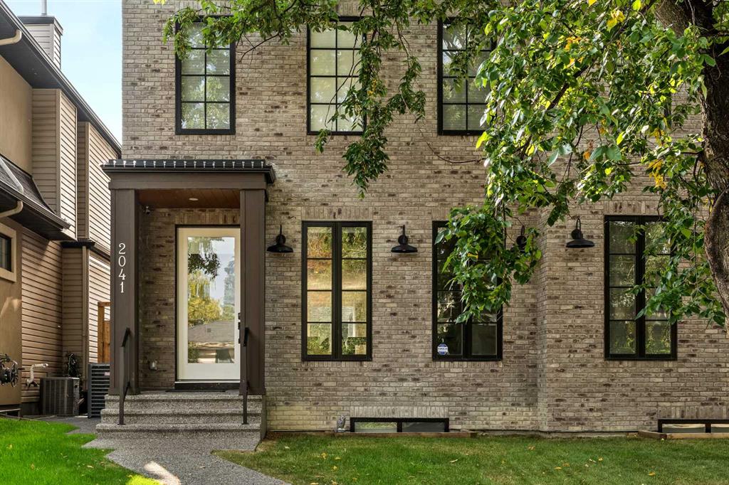 Picture for 2041 47 Avenue SW