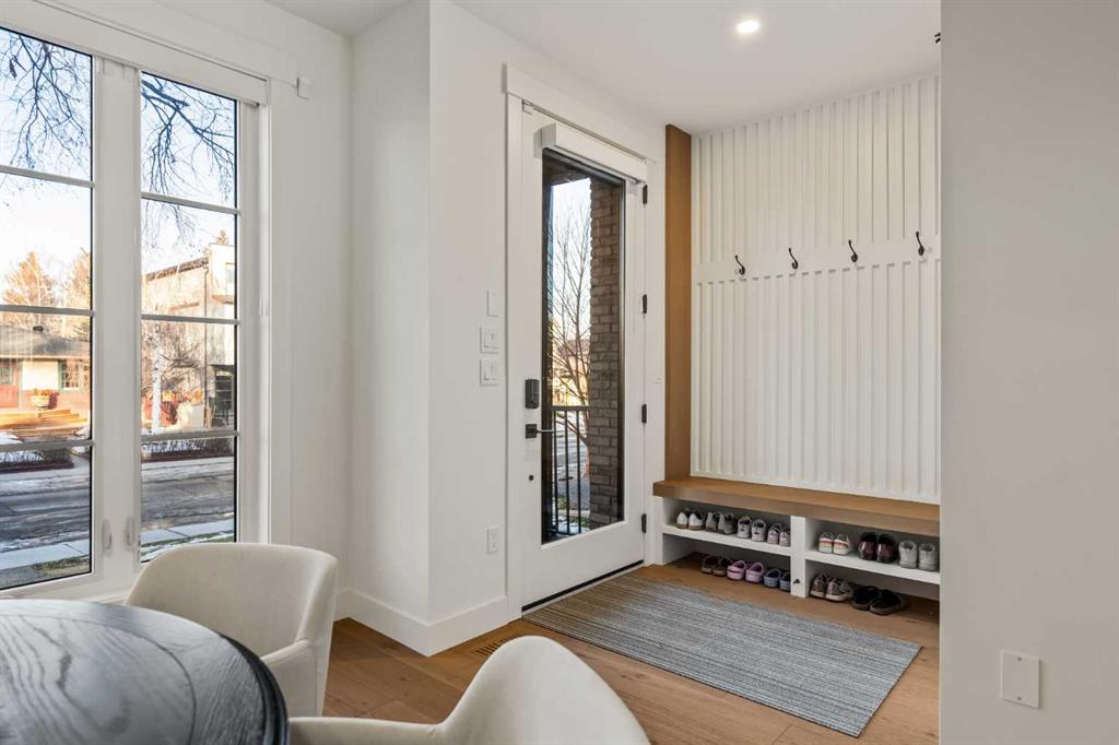 Picture for 2041 47 Avenue SW