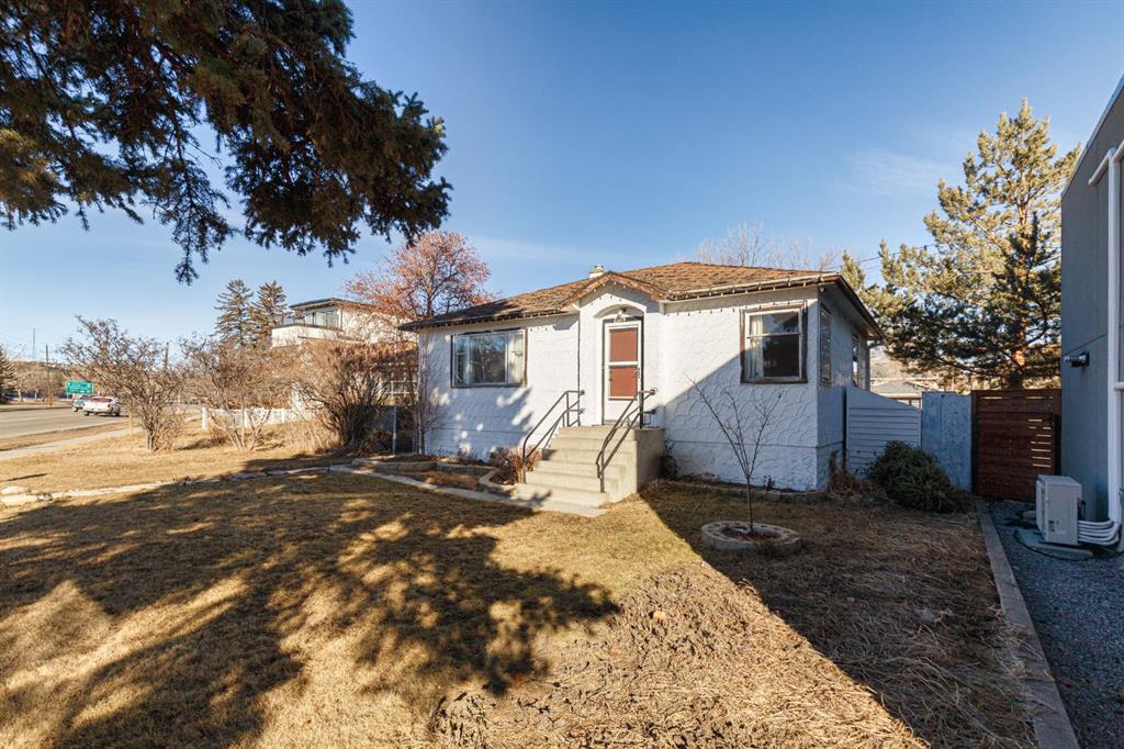 Picture for 2820 Parkdale Boulevard NW