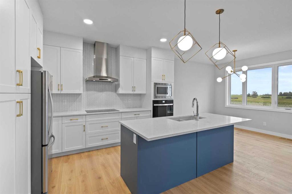 Picture for 151 Belvedere Crescent SE