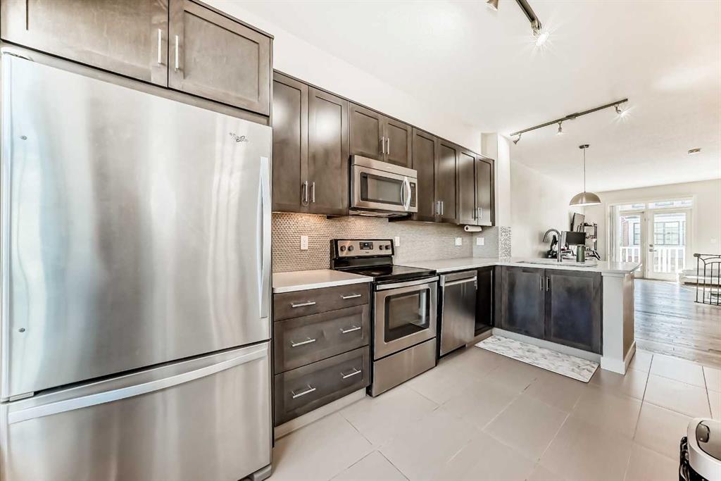 Picture for 84 Sherwood Row NW