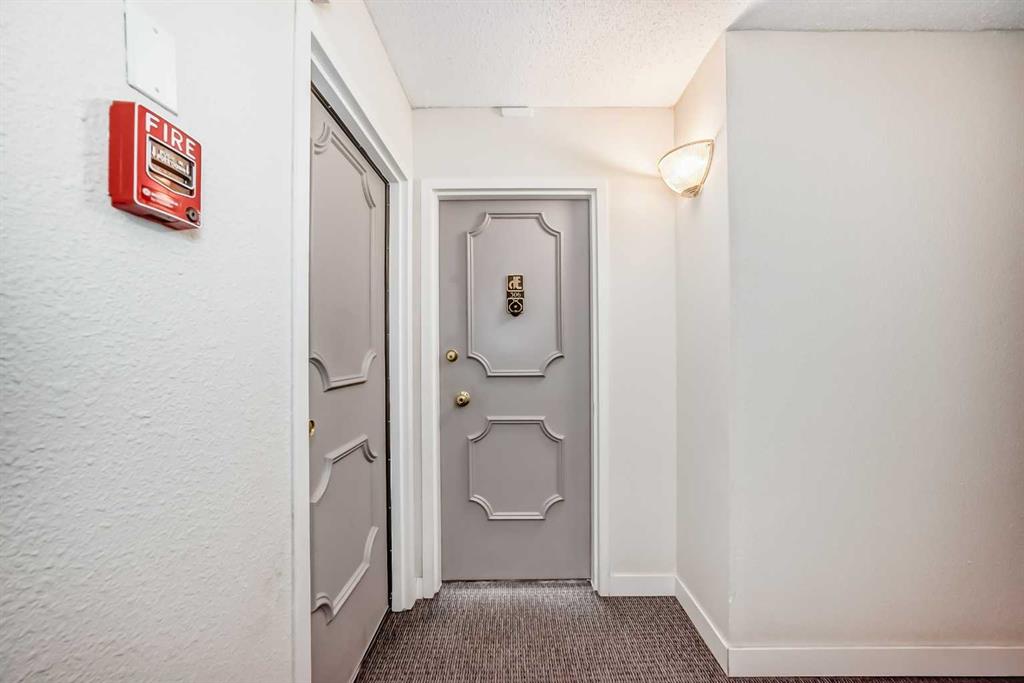 Picture for 306, 1334 14 Avenue SW