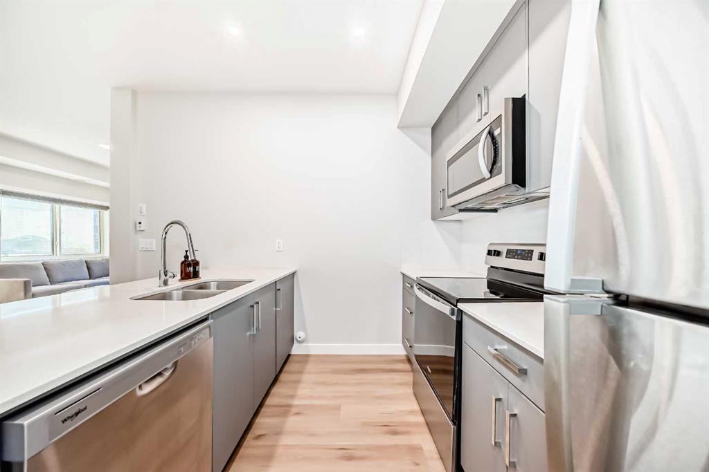 Picture for 2202, 151 Skyview Bay NE