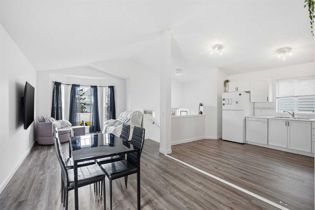 Picture for 113 Mt Lorette Place SE