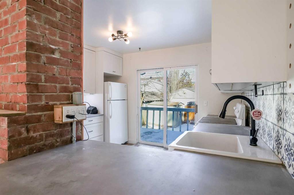 Picture for 434 Memorial Drive NW