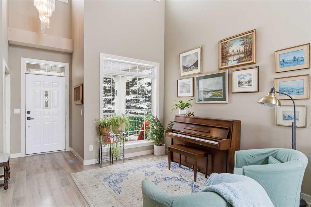 Picture for 206 Sierra Nevada Close SW