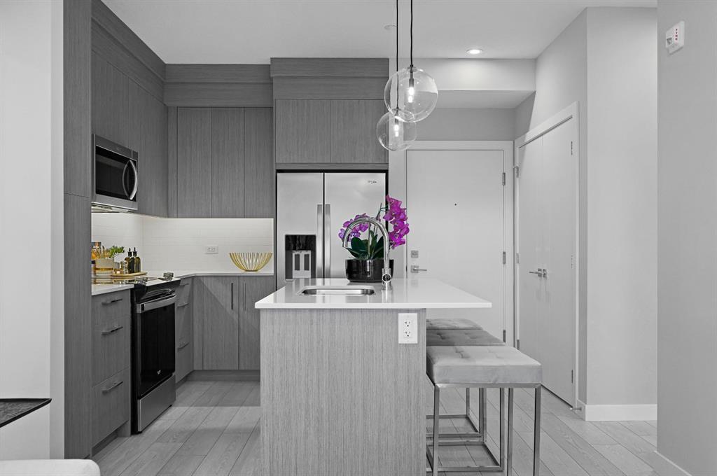 Picture for 2116, 63 Corner Glen Crescent NE