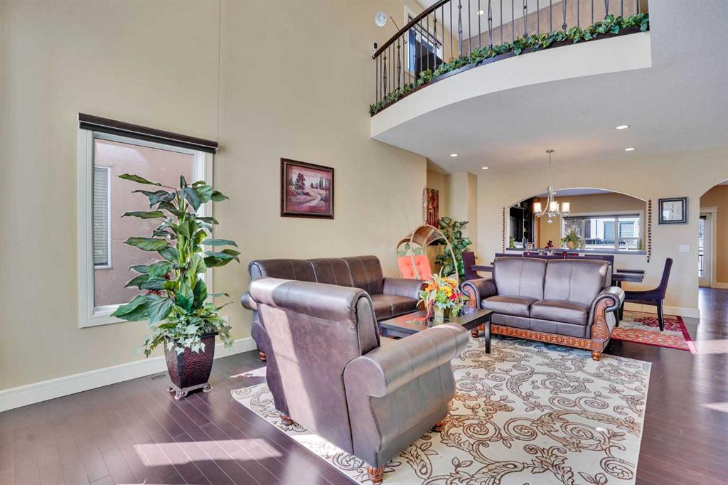 Picture for 9 Saddlelake Grove NE