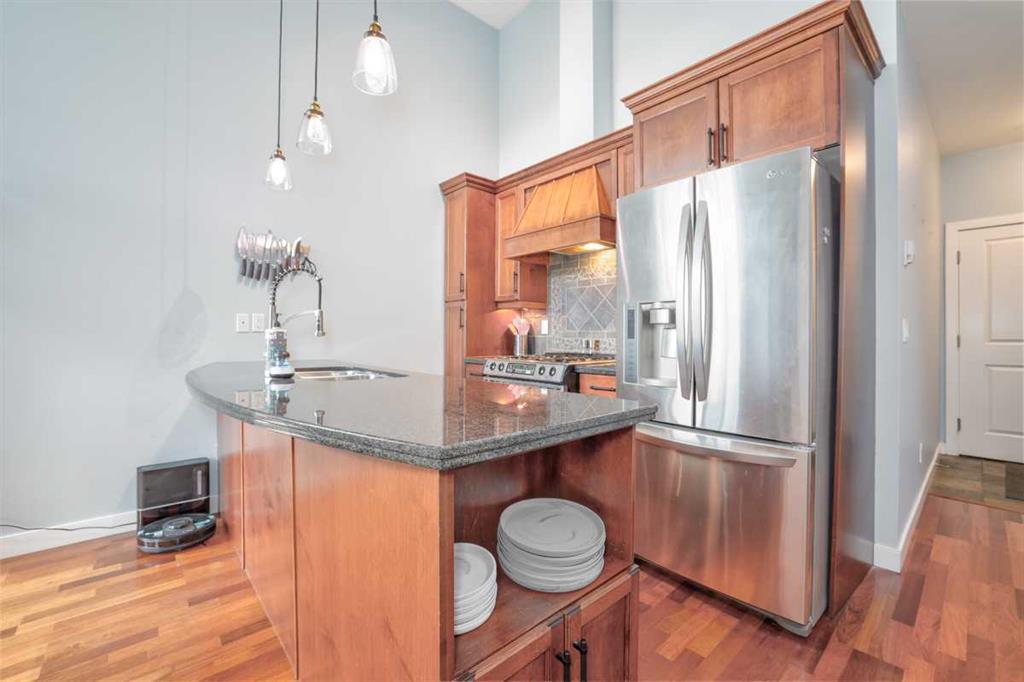 Picture for 402, 1828 14 Street SW