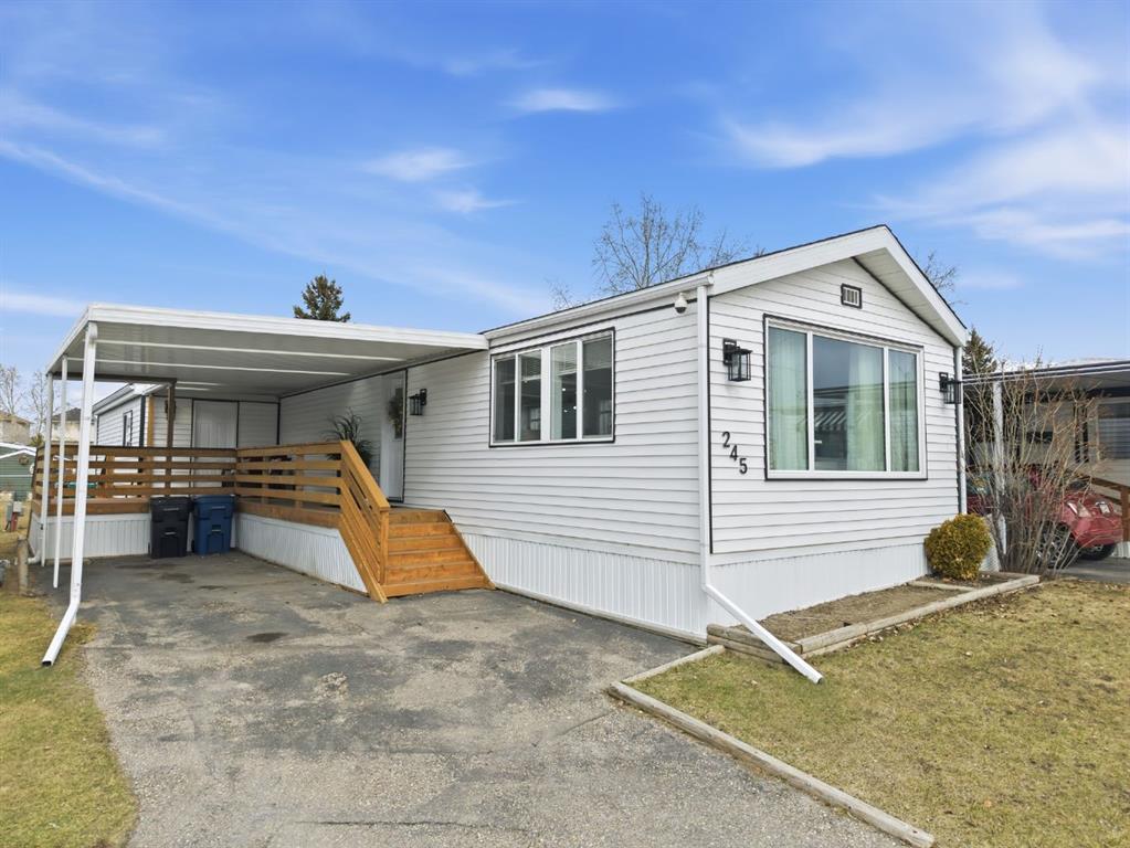 Picture for 245, 99 Arbour Lake Road NW