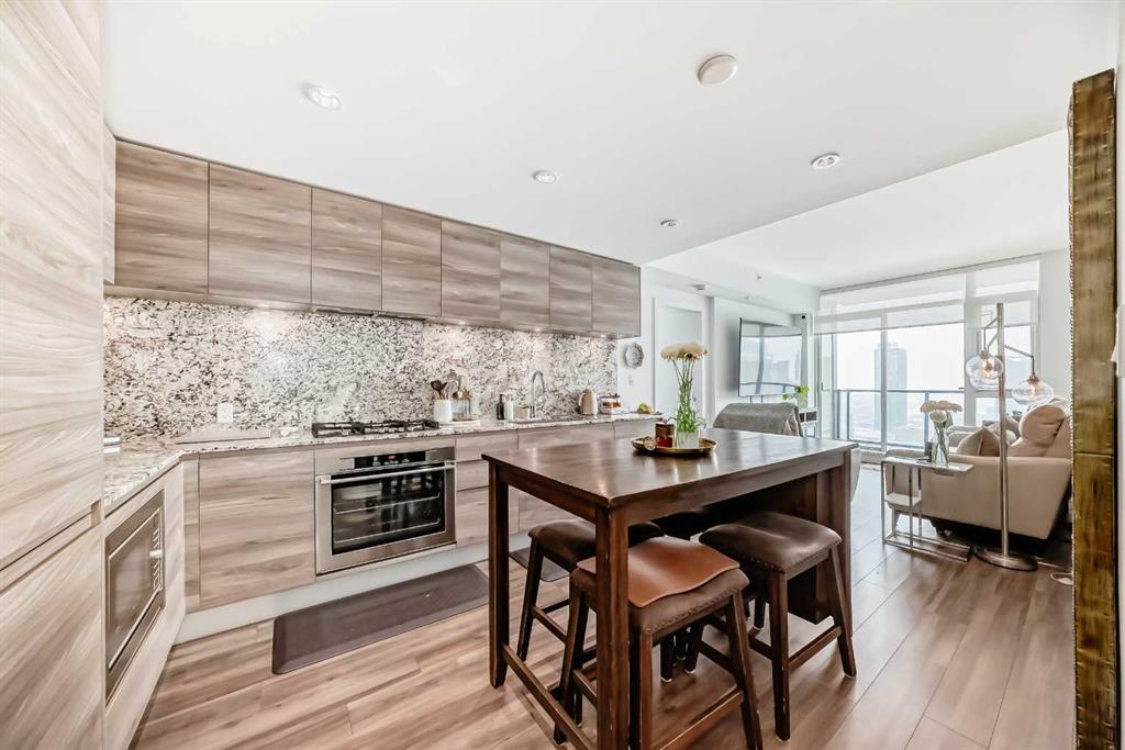 Picture for 2205, 310 12 Avenue SW