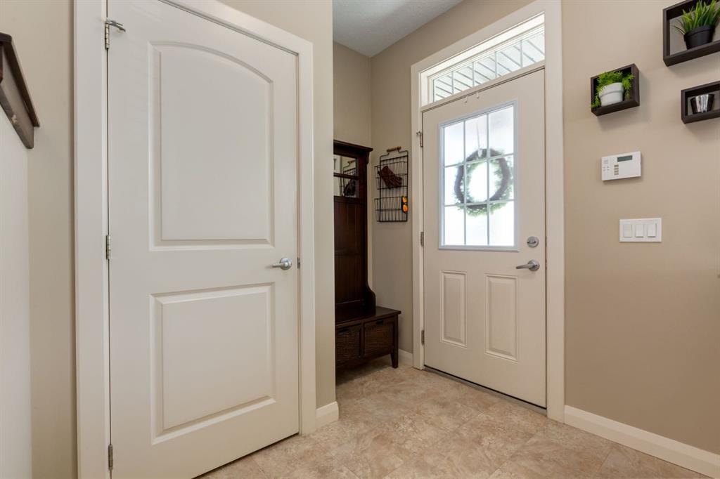 Picture for 380 Evanspark Gardens NW